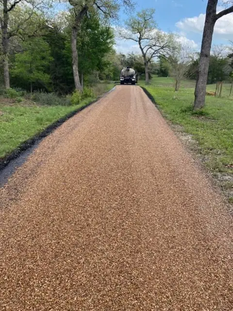 StrawHat Paving job photo – chip driveway brown