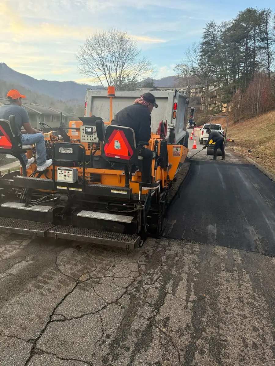 StrawHat Paving job photo – mountain paving crew